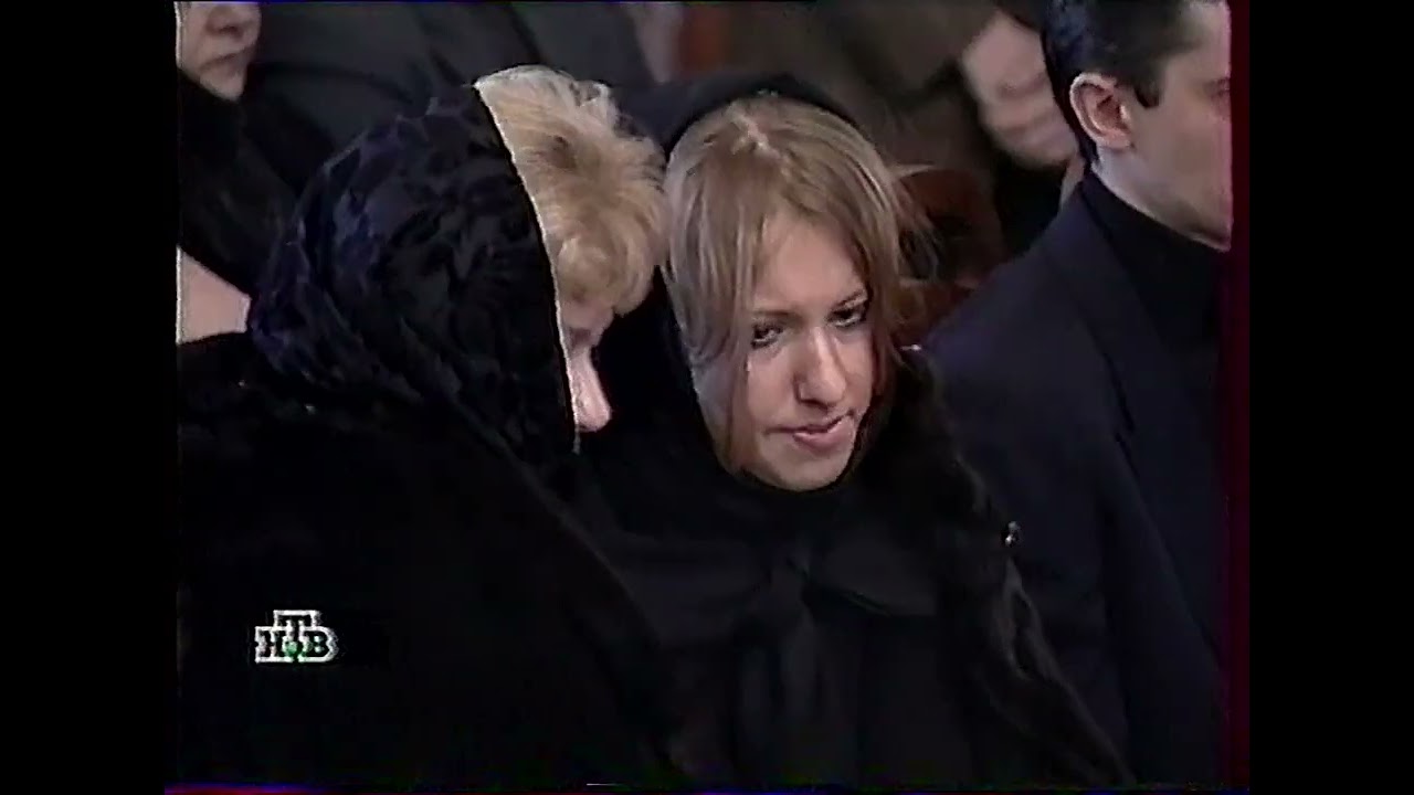 Итоги (24.02.2000) Похороны Собчака, комментарии Немцова и других