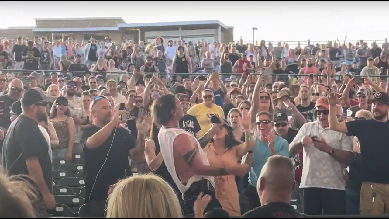 Bush “Flowers on a Grave” Live 5/28/22 Buzzfest Houston