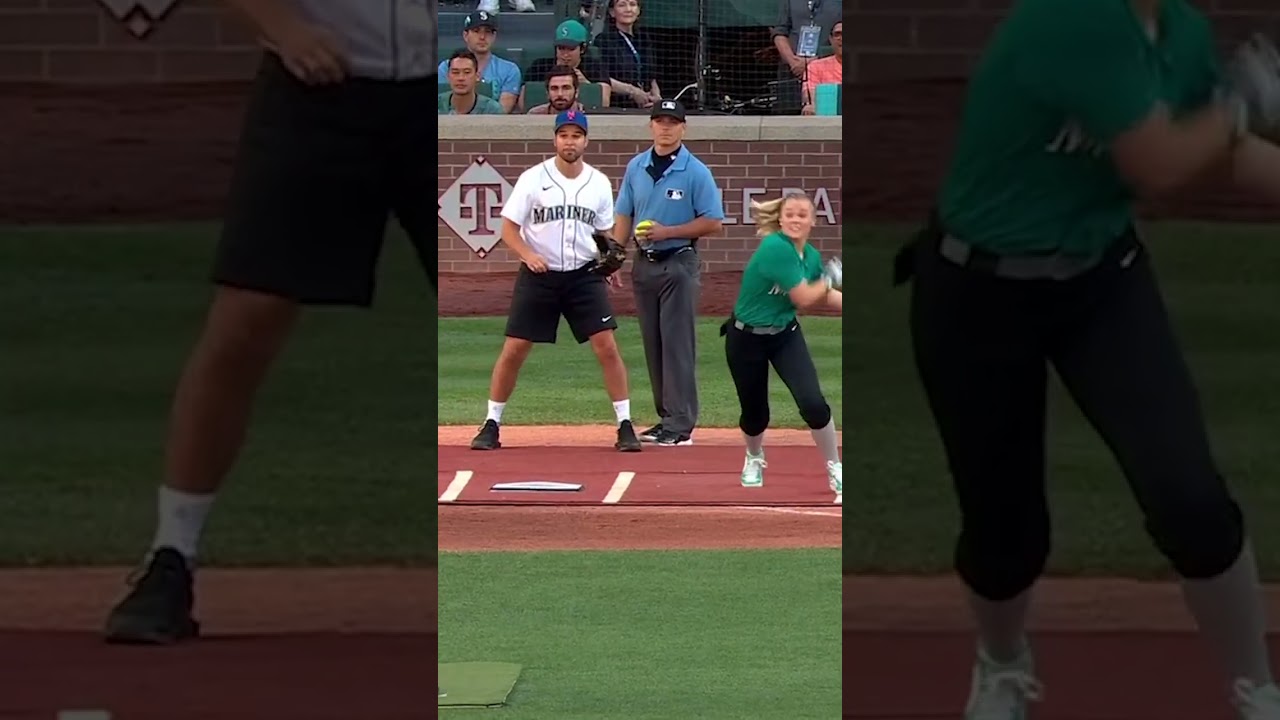 JoJo Siwa shows off the strength at the 2023 MLB All-Star Celebrity Softball Game! 💪🤣
