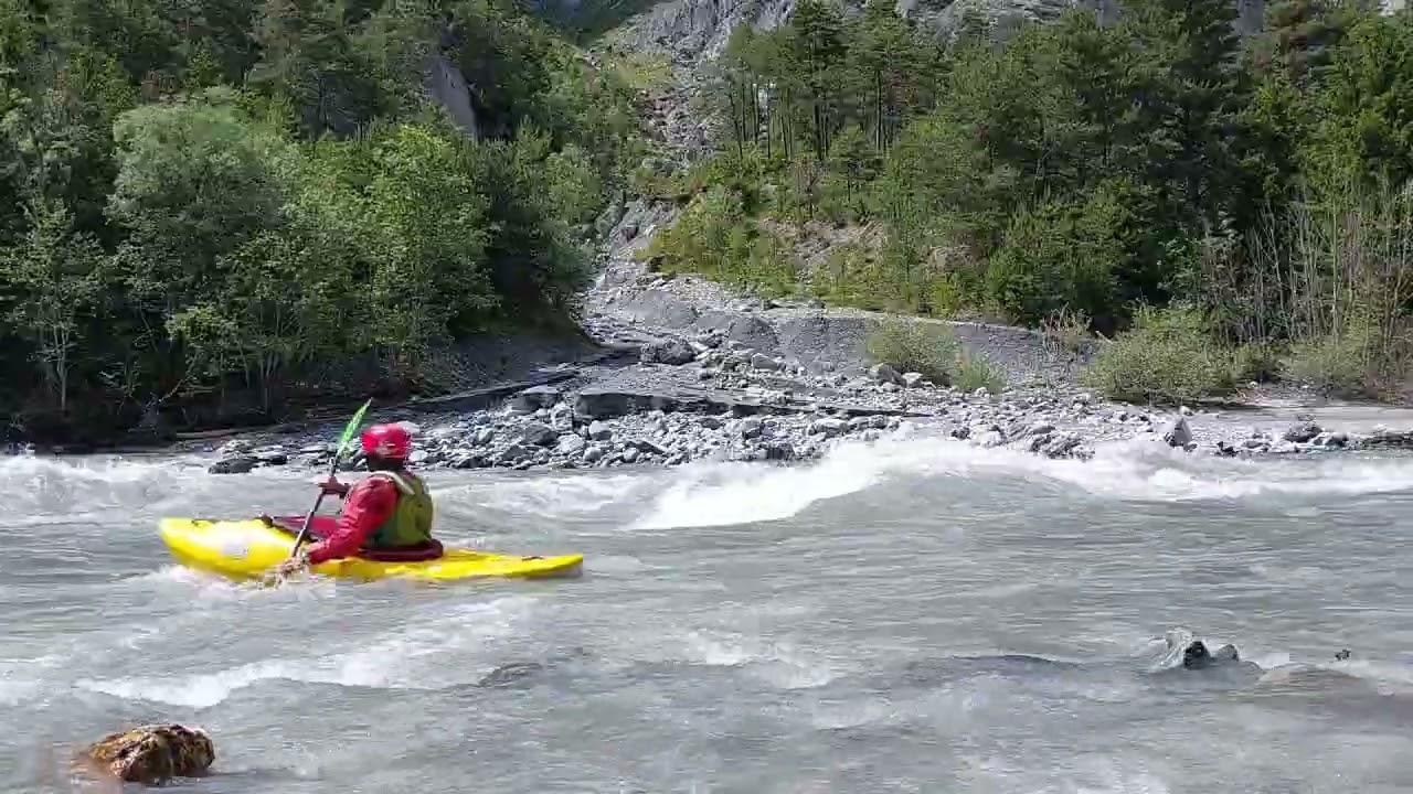 WAKA Kayaks SKUXX: 1st Session at Santa-Wave