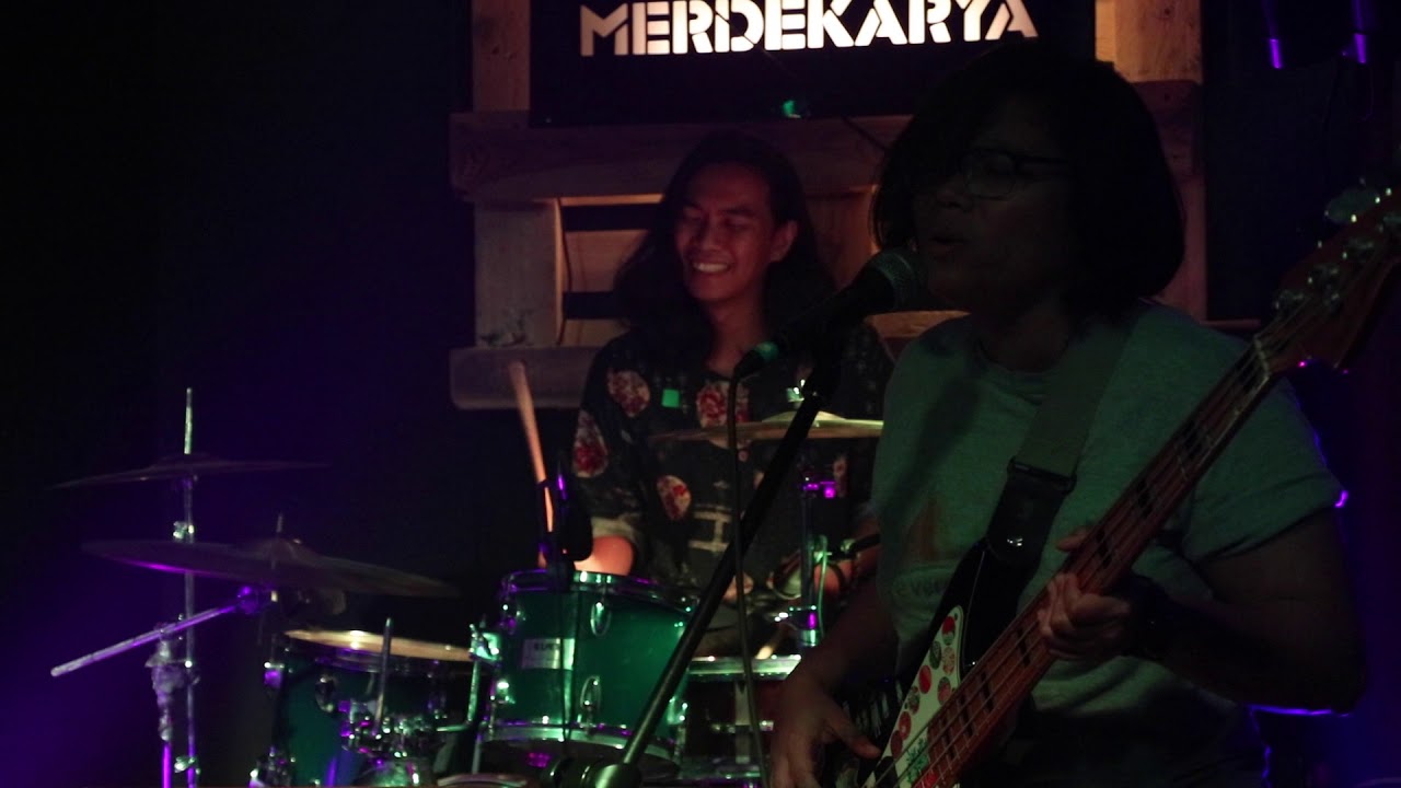 Lonely Lesbian - Shh...Diam! at Merdekarya April 2018