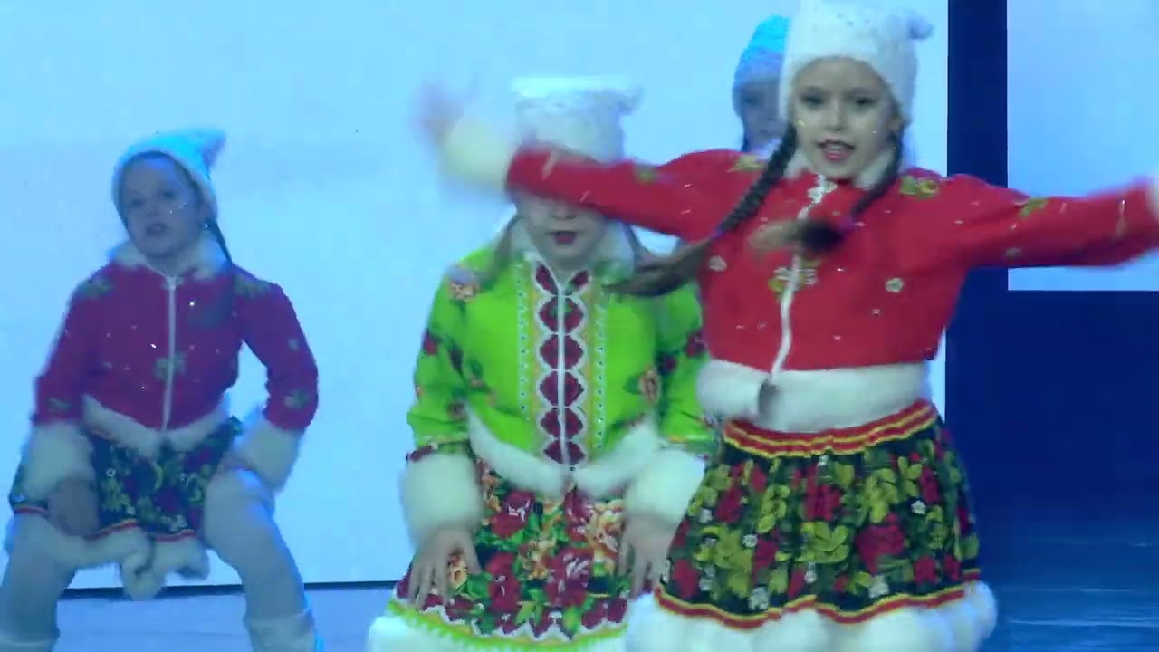 На саночках