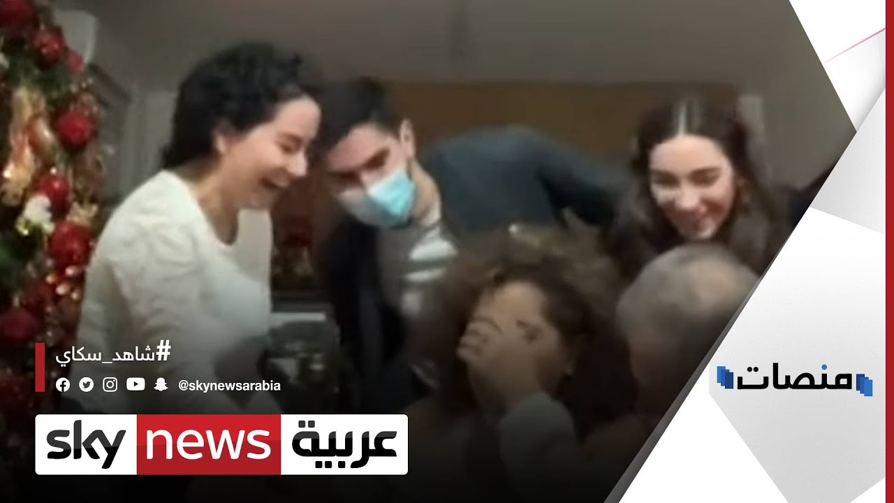 لحظة مؤثرة.. شاب يفاجئ والديه بعودته من المهجر | #منصات