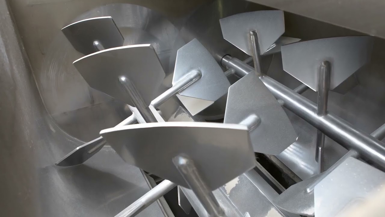 Animal Feed Producer Ups Uniformity, Cuts Cycle Times with Fluidized Bed Mixing
