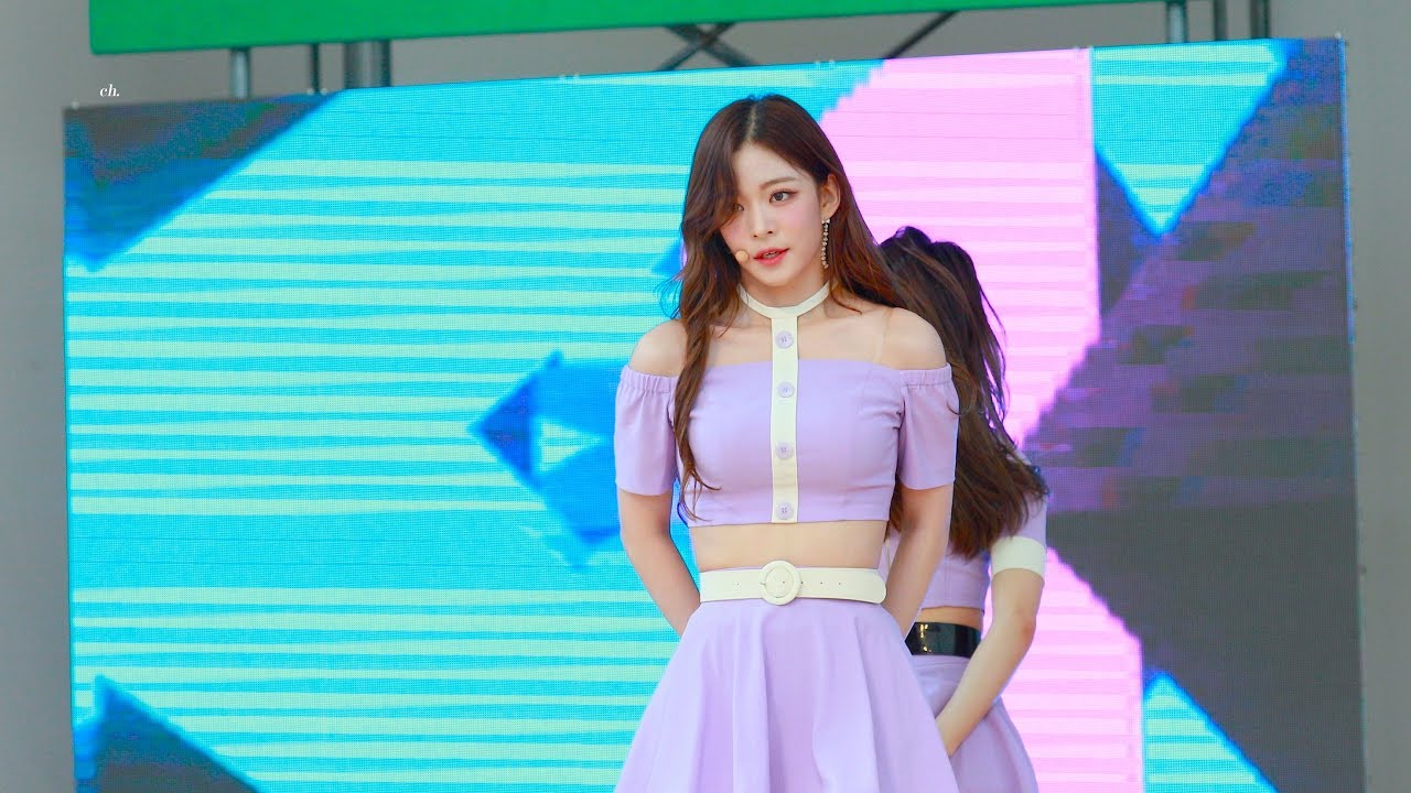 [4K] 190921 프로미스나인 이채영 - LOVE BOMB 직캠 (Fromis_9 Leechaeyoung - LOVE BOMB fancam) @수원