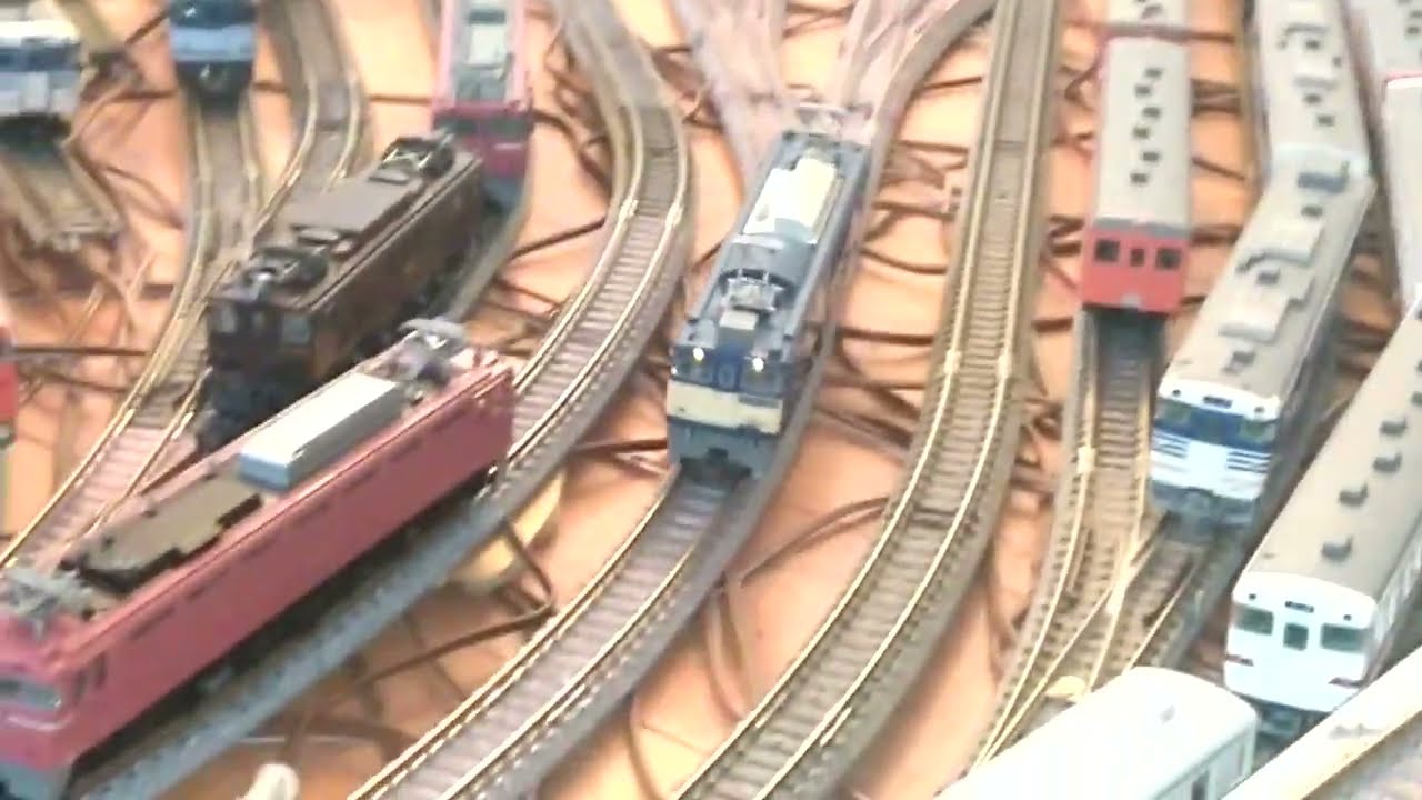JR信越本線、JR貨物富山機関区EF81専用貨物、JR貨物高崎機関区EF641000牽引タキ1900セメントターミナル直江津ー南長岡貨物ターミナル