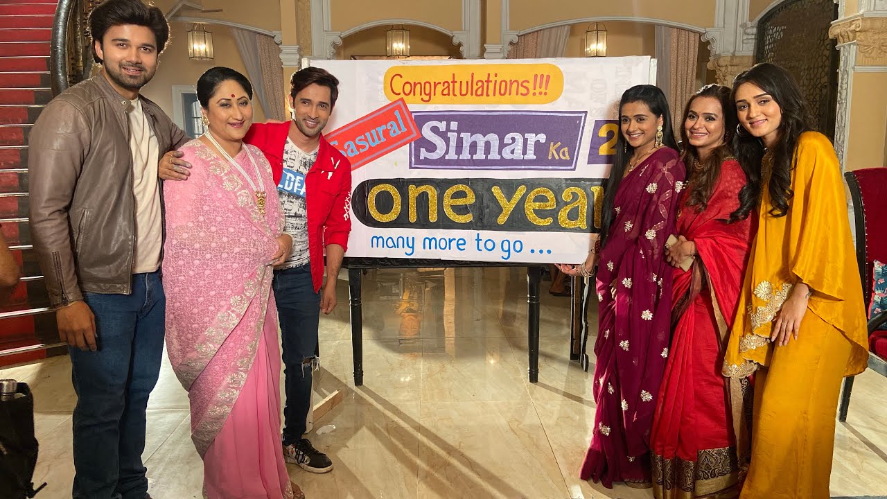 SSK2 completes 1 year! Celebration on sets.
