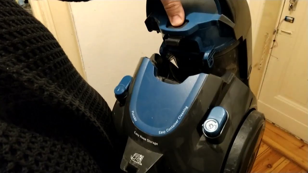 Bosch Vacuum Cleaner  Clean´n Serie 2 BGC05A220A  VXBSGS05V1  700 W blue without bag(fix up)