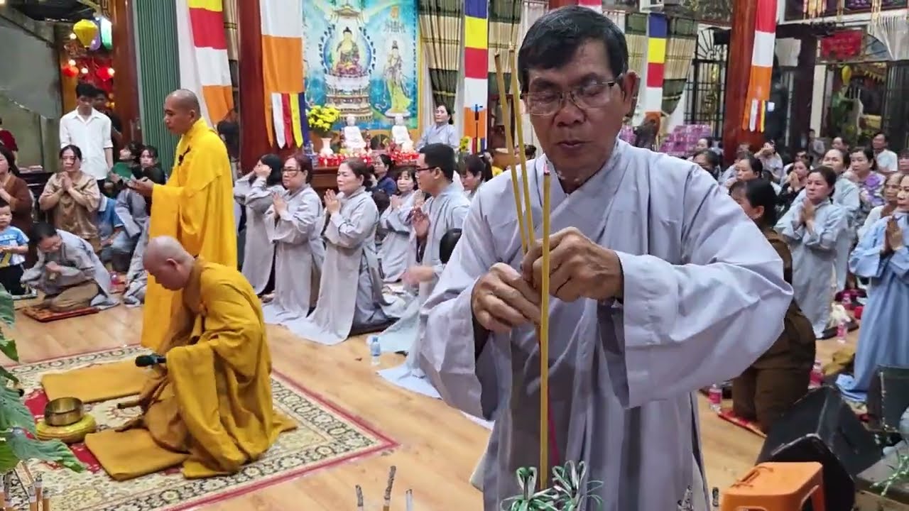 Tụng kinh niệm phật cho lành 