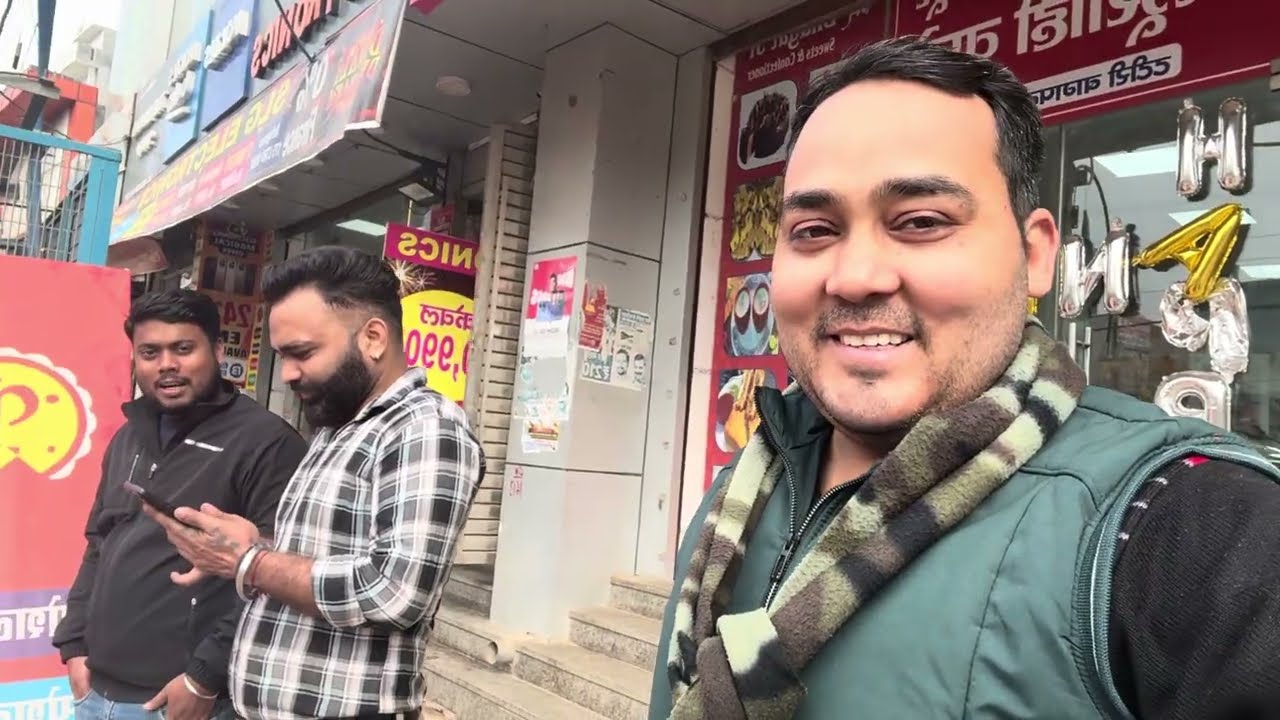Tau ke job one year complete hone pr party 🥳 #travel #youtubevideo #official #familyvideo #food 