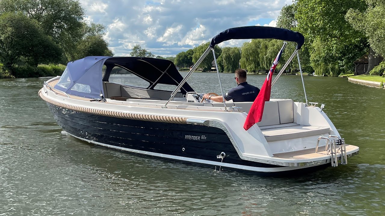 Electric Interboat Intender 820 introduction and Thames trial