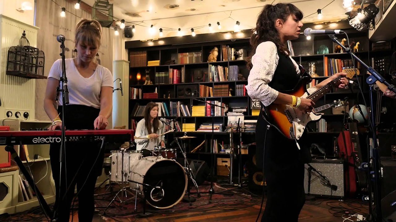 La Luz - Full Performance (Live on KEXP)