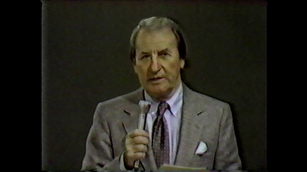 Candlepin Bowling (From Sammy White's!) Bob Reynolds vs. Tom Olszta (w/Commercials)
