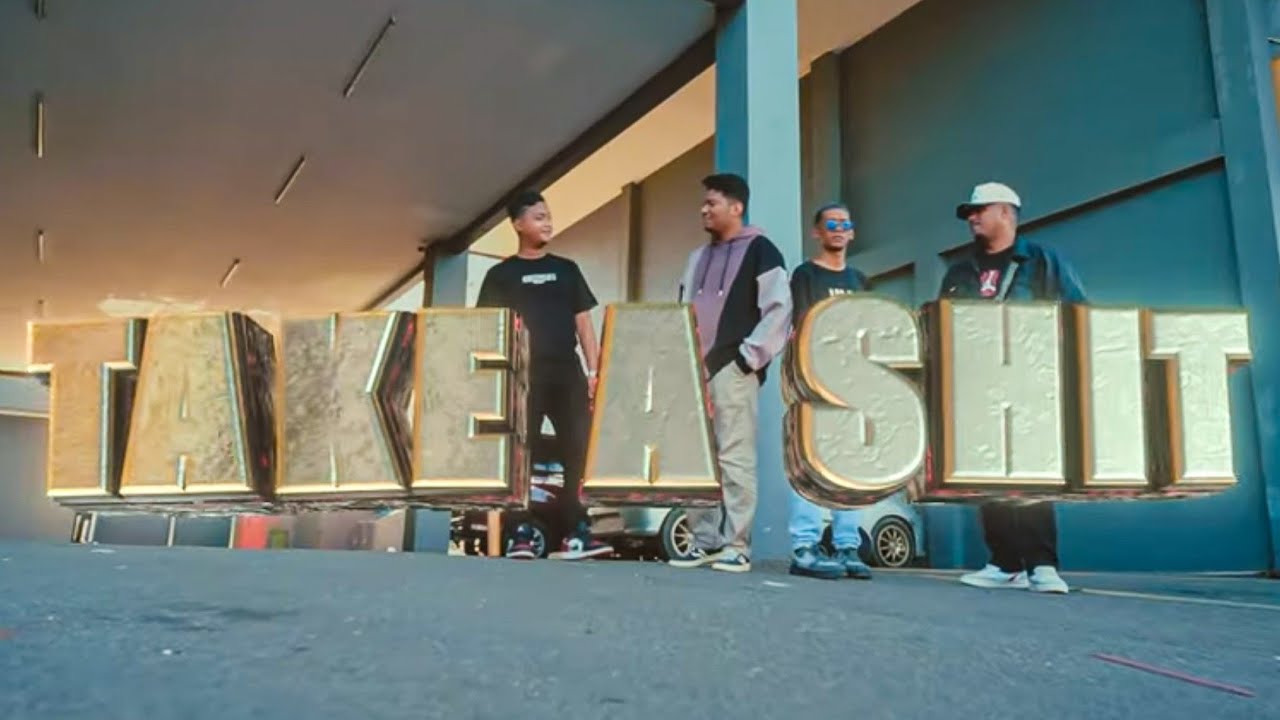 Rapplay - TAKE A SHIT - (Official Music Video)