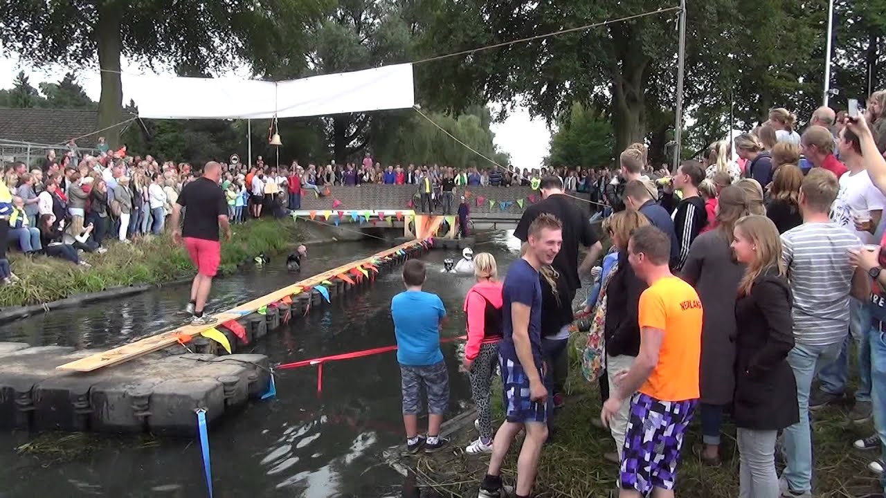 Diepenveen Dorpsfeest 2015 RIJD HEM DER IN