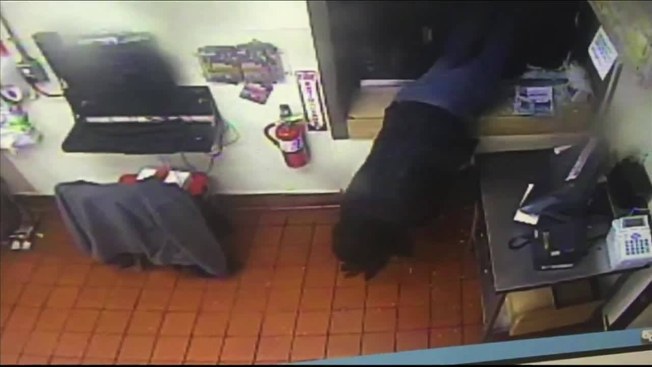 Thieves break into Miami Burger King, steal money inside safe