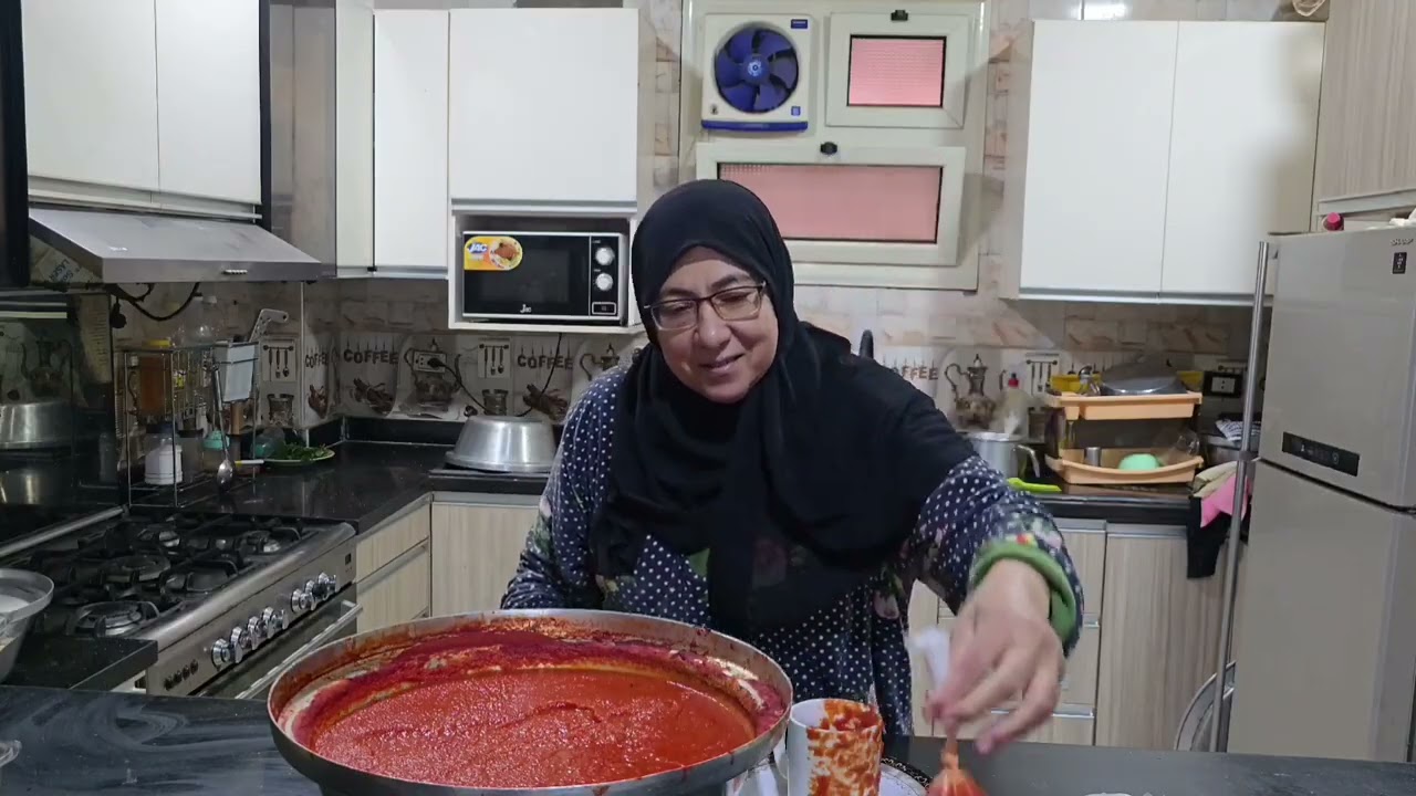 لما تعملى فيها شموله🙈 والجيران يمشوا وراكي 🤫