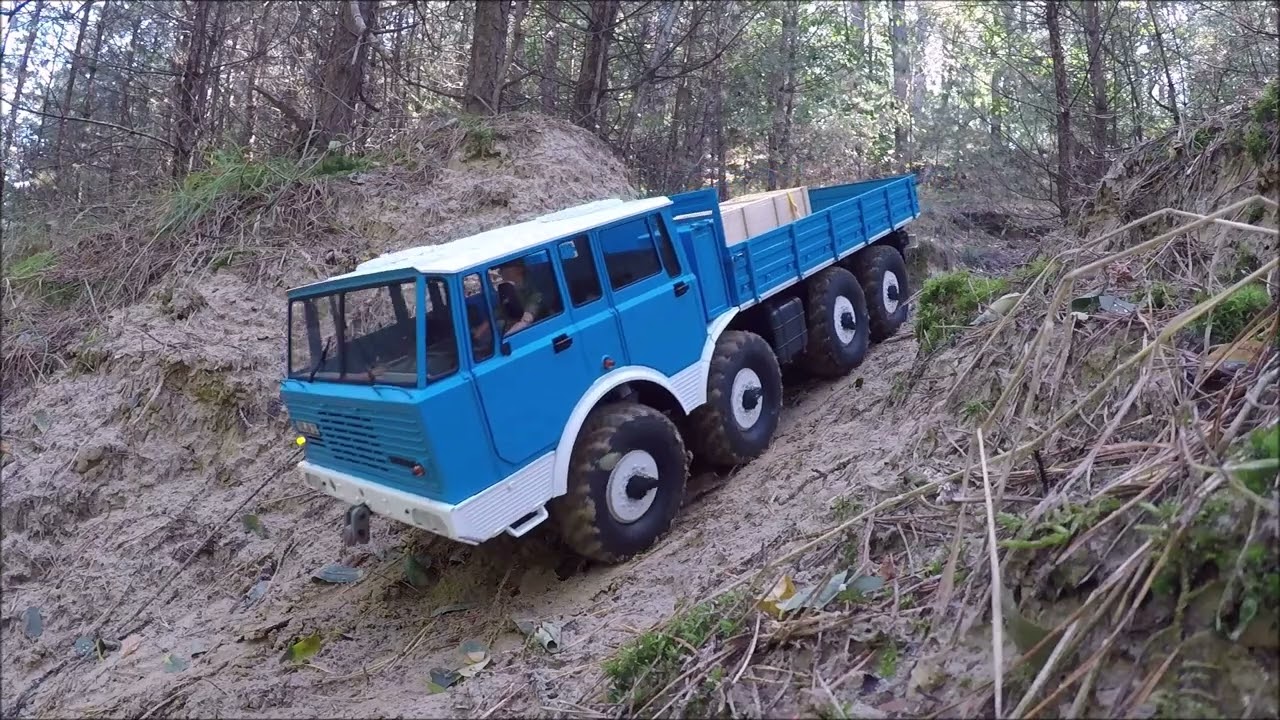 Cross-Rc DC8 Tatra 813 8x8