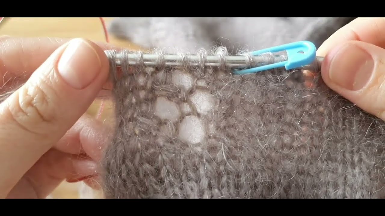 Красивый ажурный узор спицами по кругу