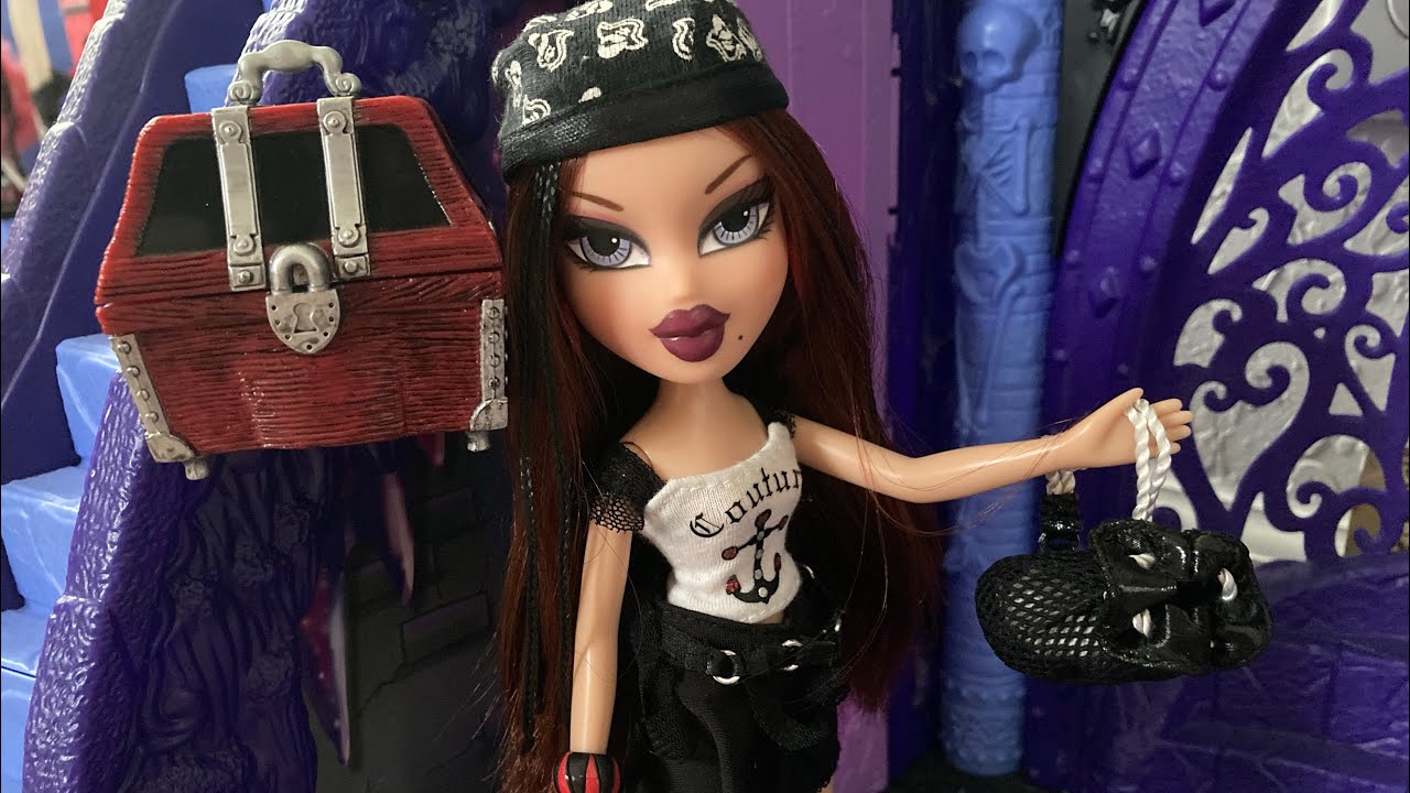 BRATZ TREASURES ROXXI DOLL REVIEW | throwback review | MGA 2006