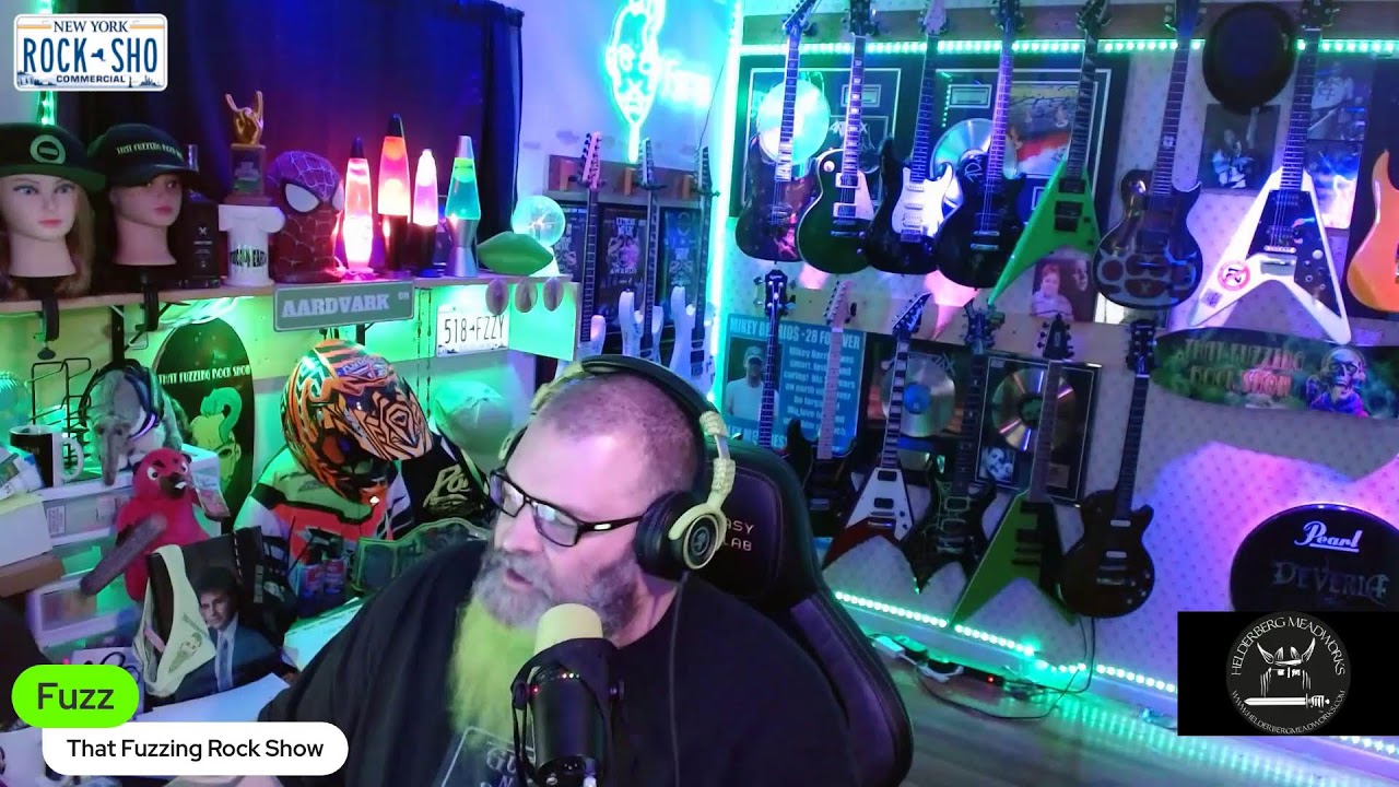 We are live. Just chatting and everything EMA's!!