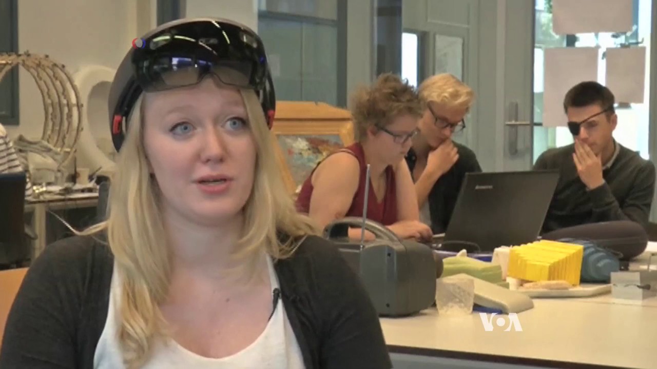 HoloLens Gives Museum Visitors Entirely New Experience