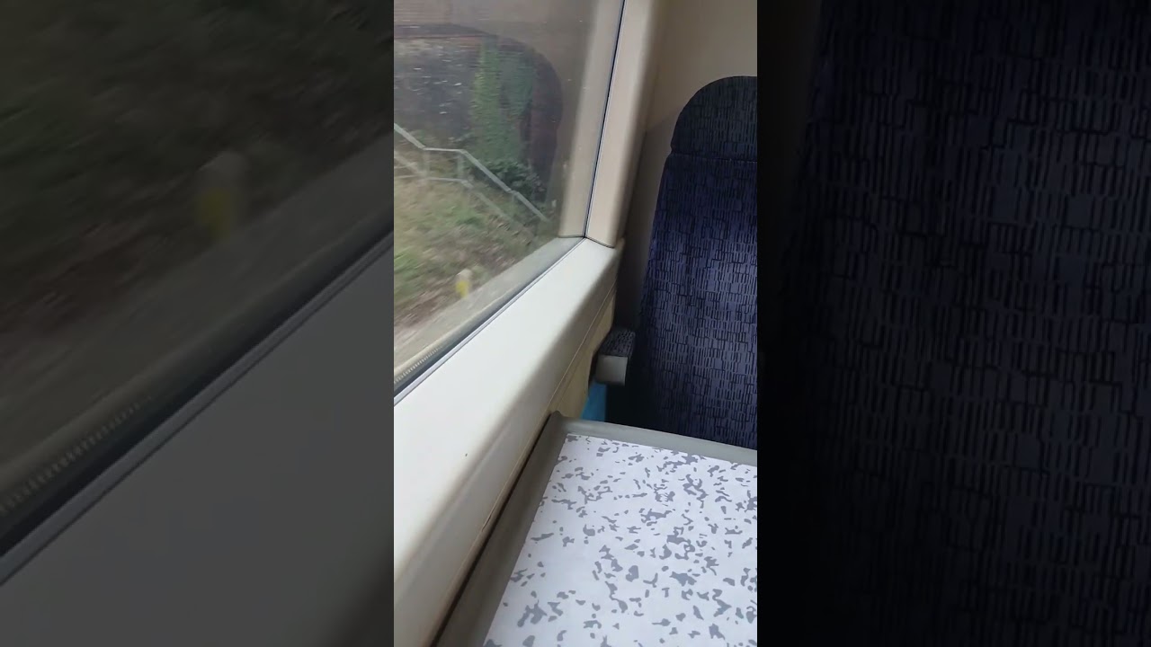 Southeastern class 375 Staplehurst Headcorn Pluckley 