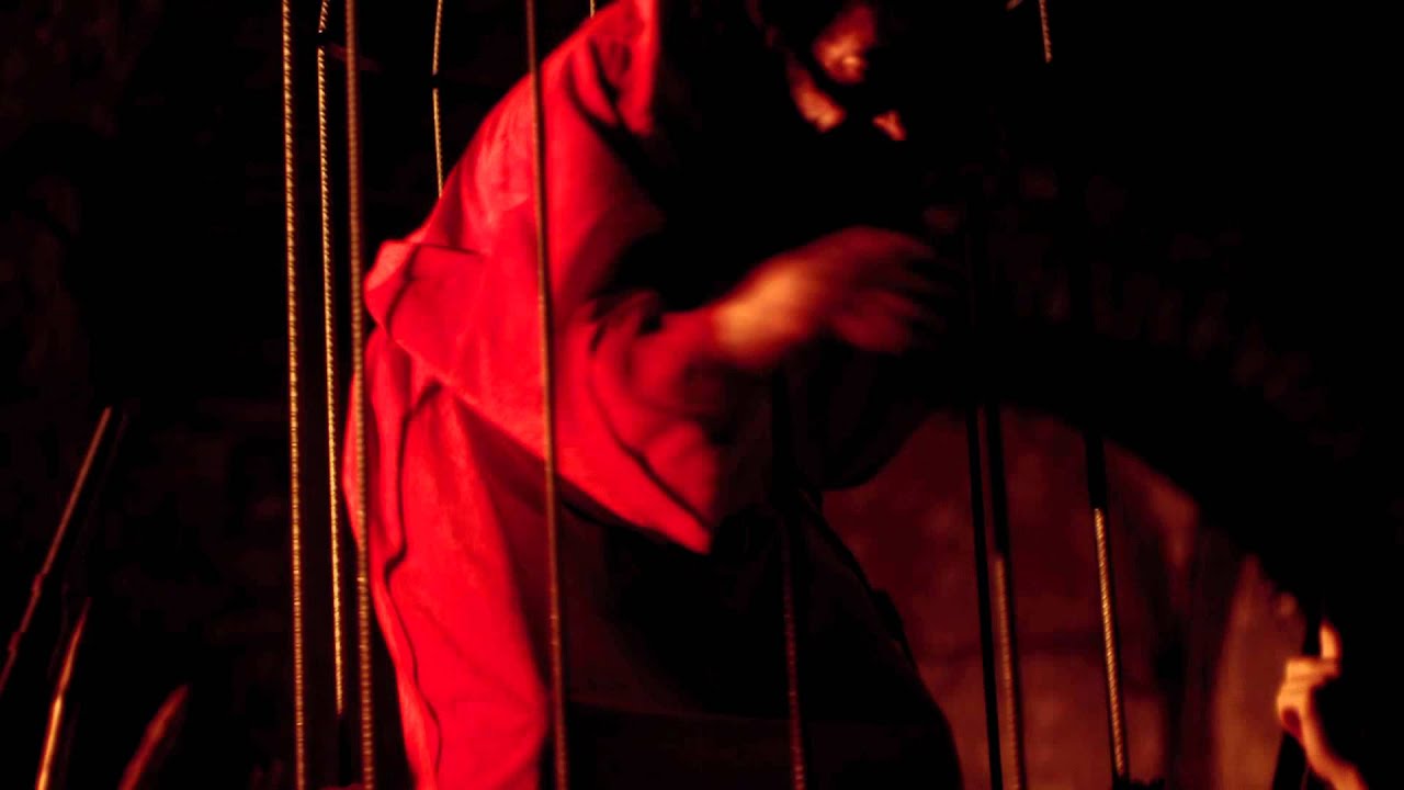 CAPAREZZA -  Sono il tuo sogno eretico (video ufficiale)