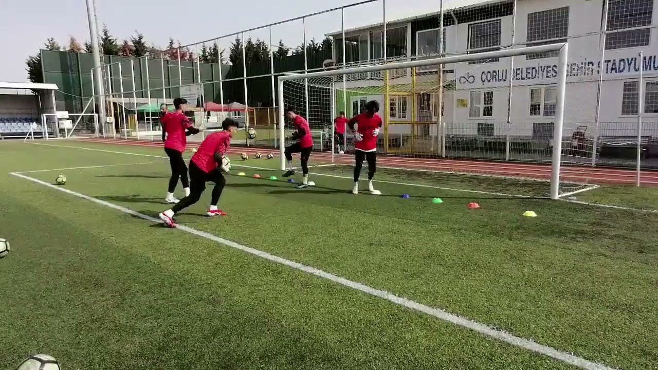 Kaleci Aerobik dayanıklılık çalışması (Özet) Çorlu Yaz kalecileri Of sezon