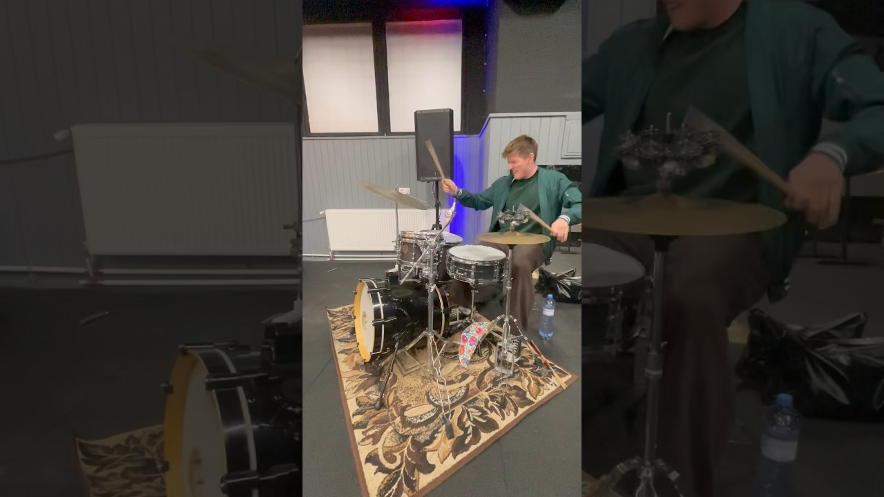 Groove #367🥁with Erik Kovac🎸#grooveoftheday #rajnybeats #drummer #bubny #schlagzeuger #bateristas