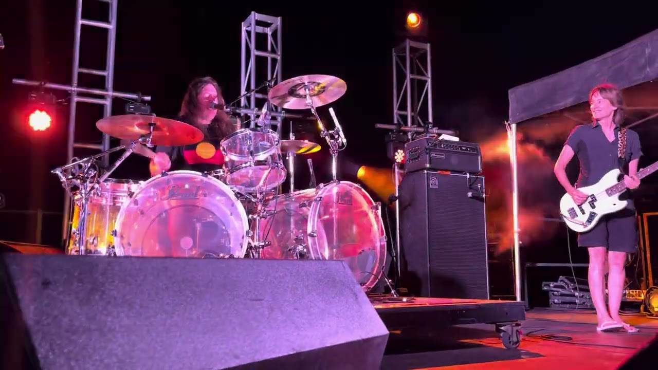 Spiderbait - Black Betty (traditional cover) Live @ The Portsea Hotel, Portsea, Melbourne - 24/01/26