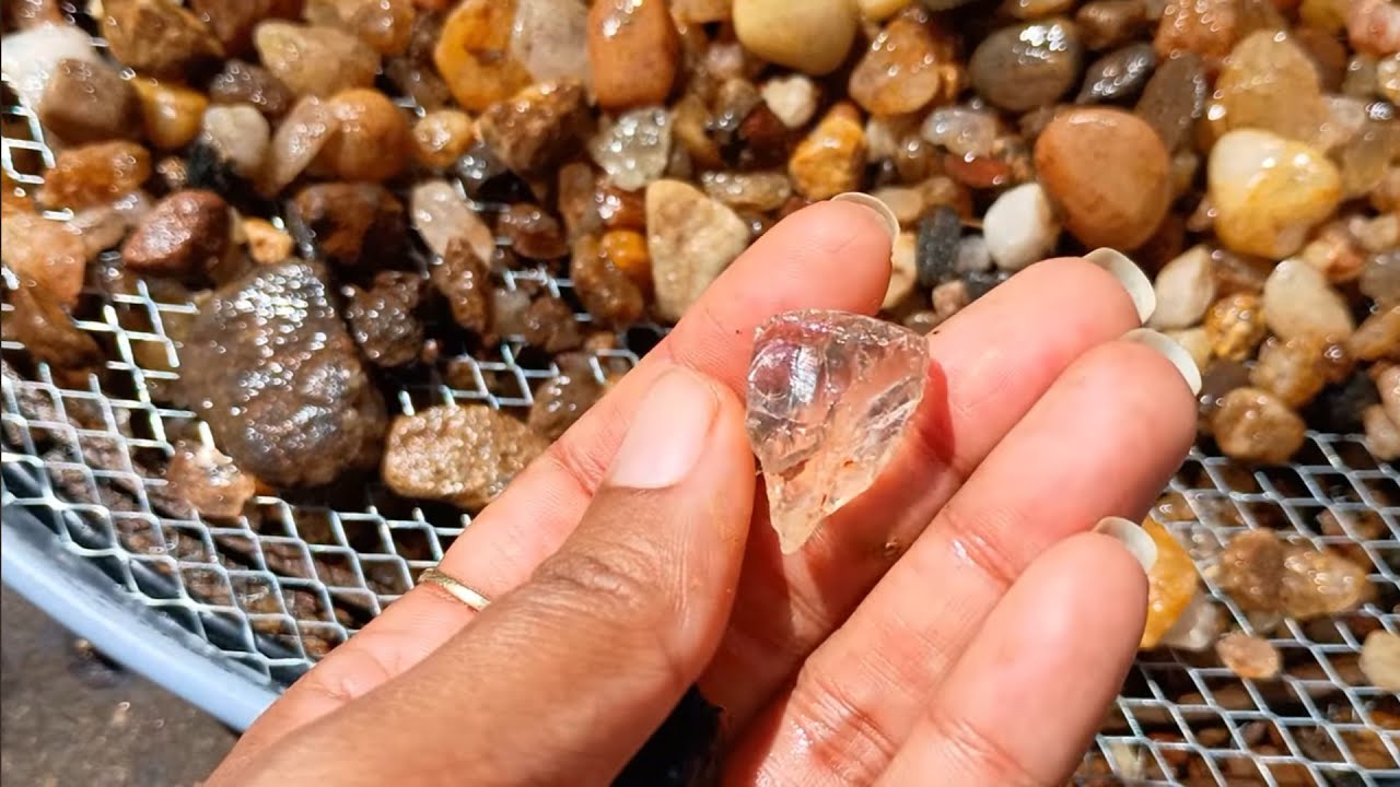 PROCURANDO DIAMANTE 