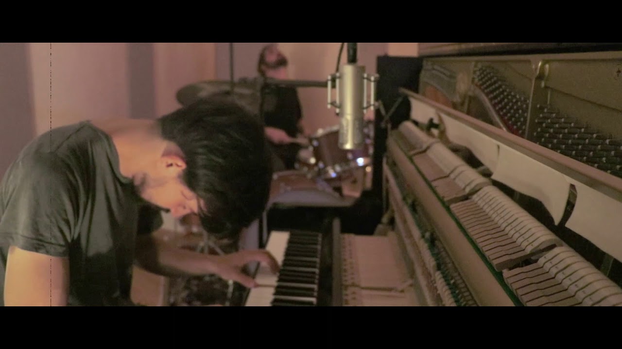 Izumi Yamamoto & Andy Hafner &ndash; Lichtmensch (live at Bl&uuml;hmeer Studios, Cologne)