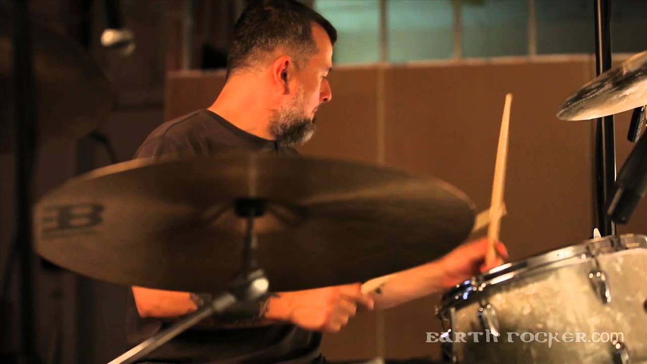 Clutch Earth Rocker: JP Warms Up
