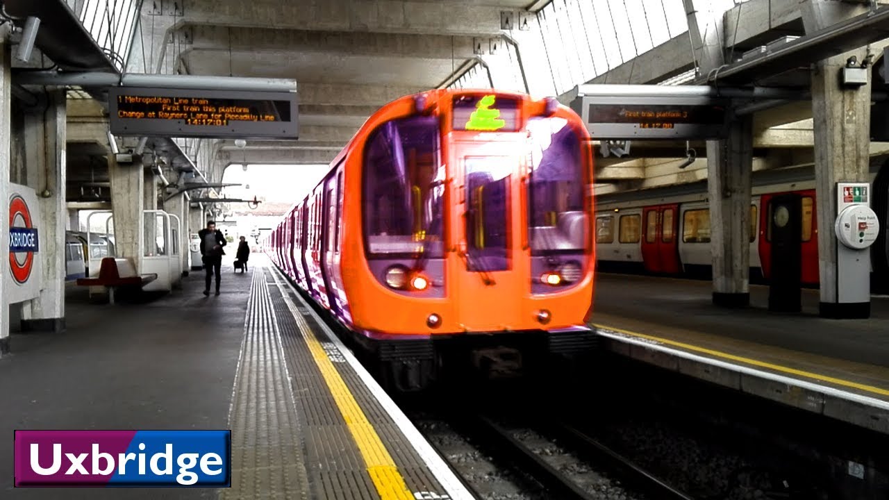Uxbridge | Metropolitan - Piccadilly lines : London Underground ( S8 Stock - 1973 Tube Stock )
