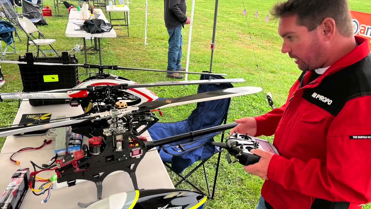 Minicopter Diabolo 700 SE First flight with Nick Maxwell.