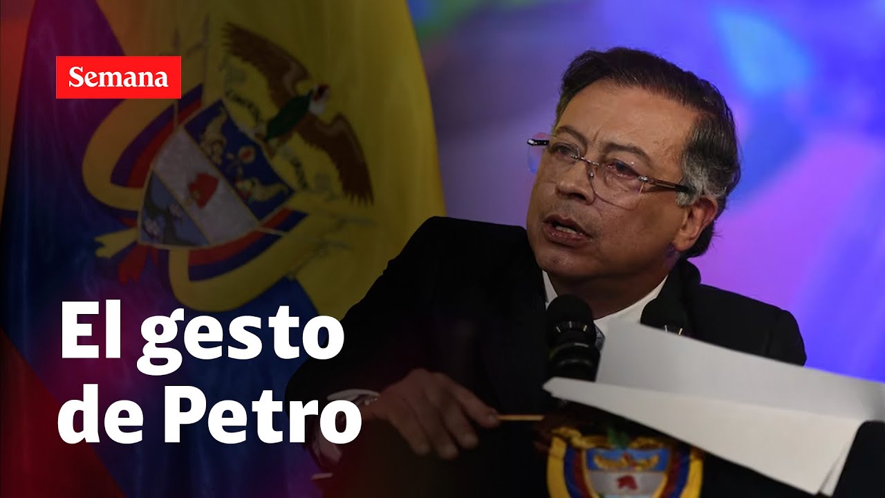 El gesto del presidente Gustavo Petro mientras le cantaban la tabla en el Congreso | Semana noticias
