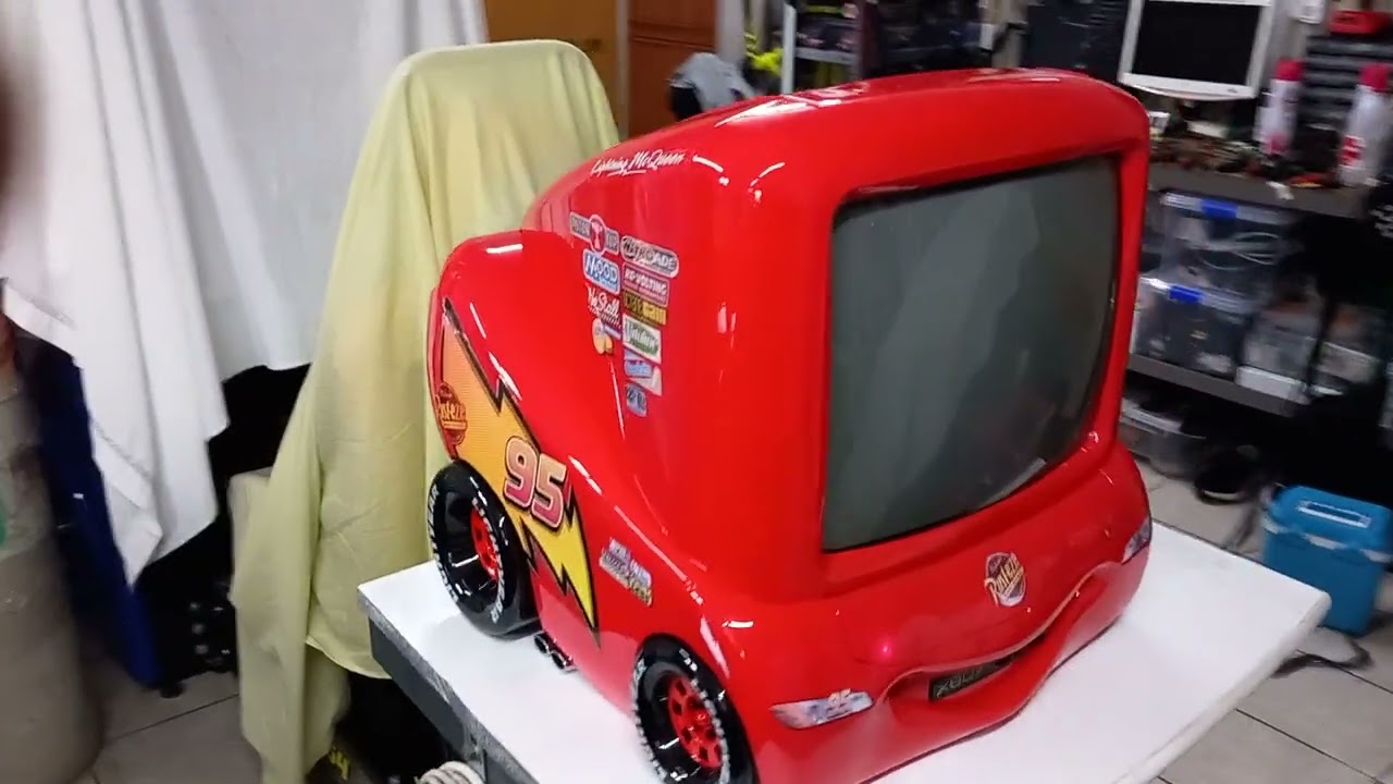 LIGHTING MCQUEEN TV + X-BOX