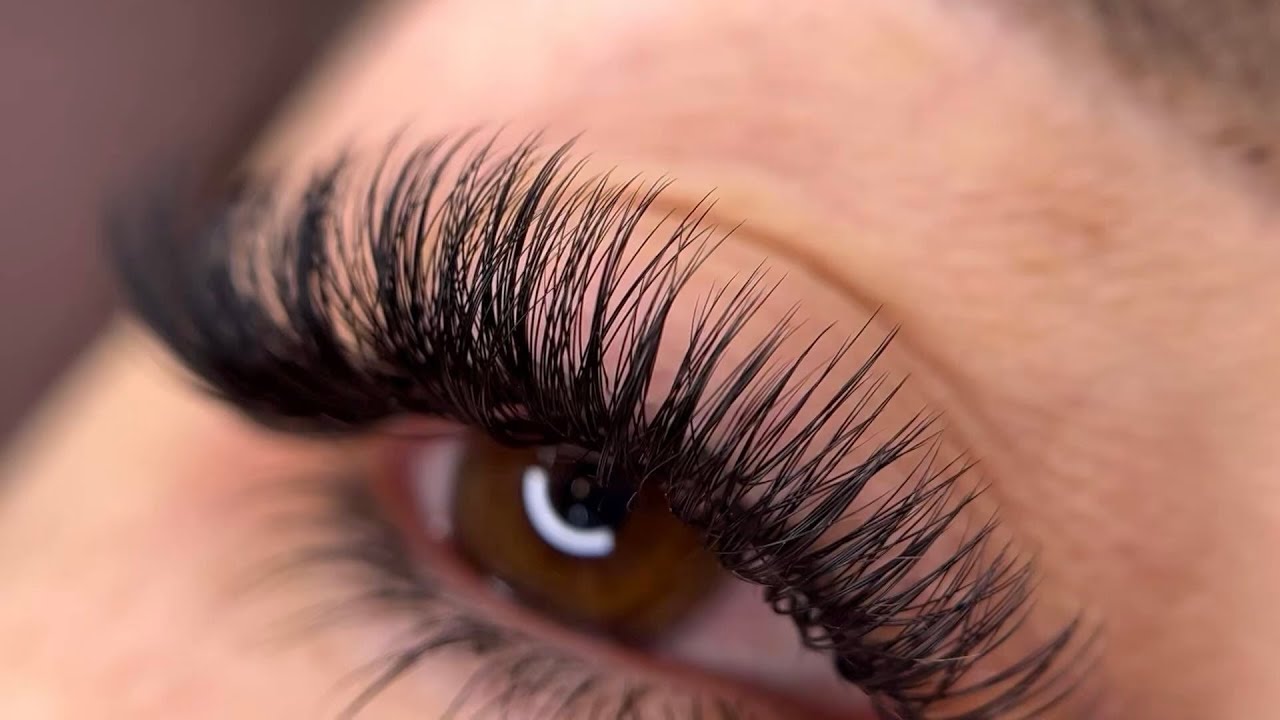 Cílios tufinho efeito boneca