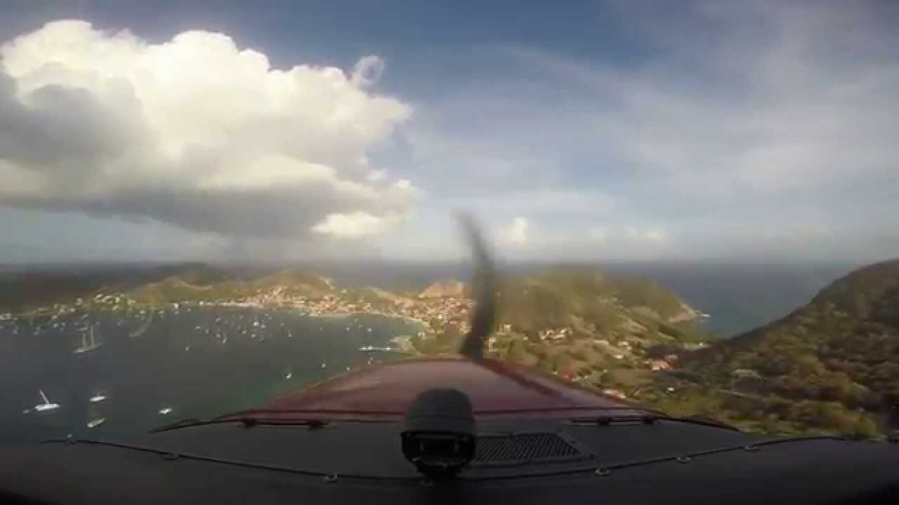 Atterrissage et Décollage (Tour de piste) TFFS (Les Saintes)[Landing take off C172]
