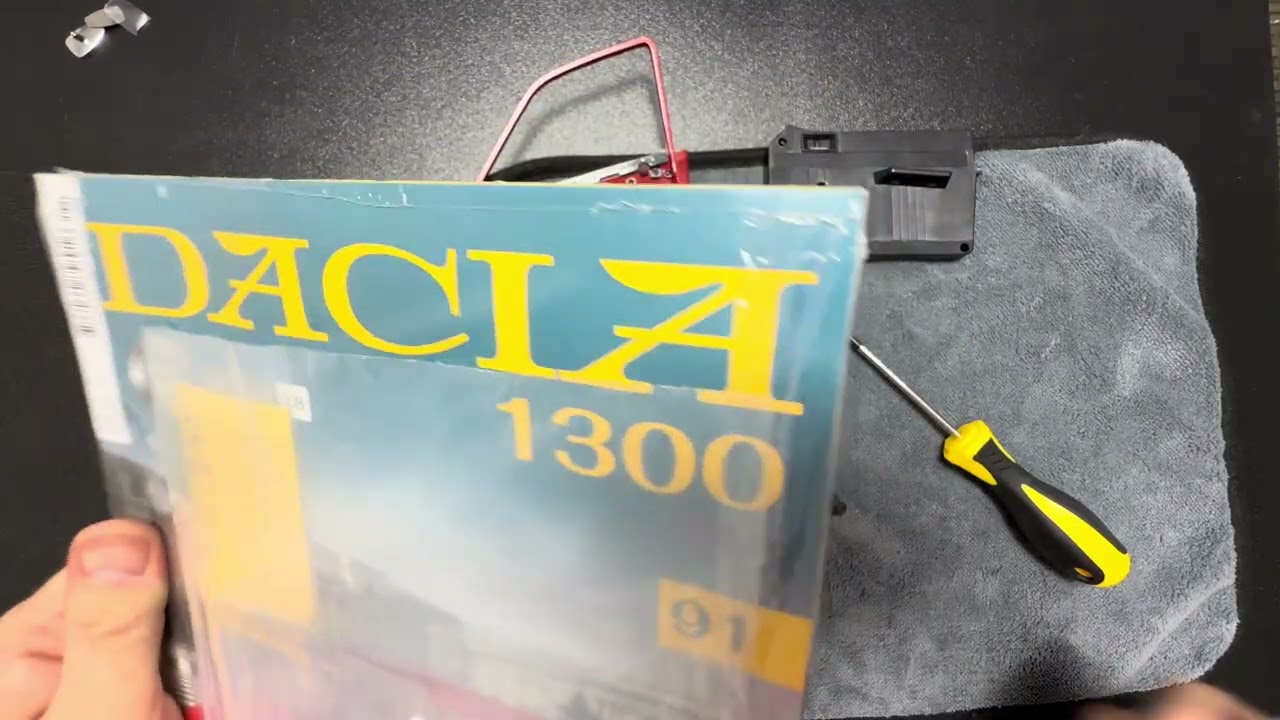 Asamblare DACIA 1300  ( usa dreapta fata ) Scara 1/8 ( 04-03-2026)