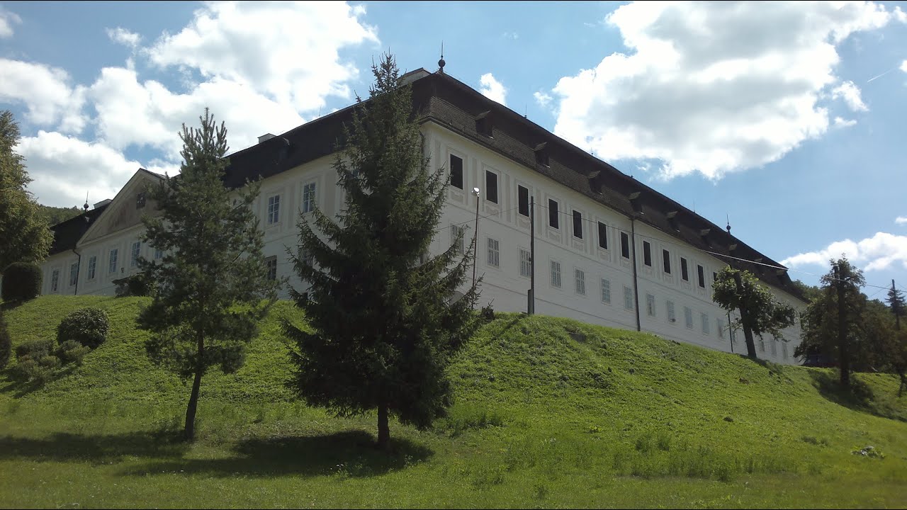 SAINT ANTHONY CASTLE - Castles in Old Europe /SLOVAK REPUBLIC/