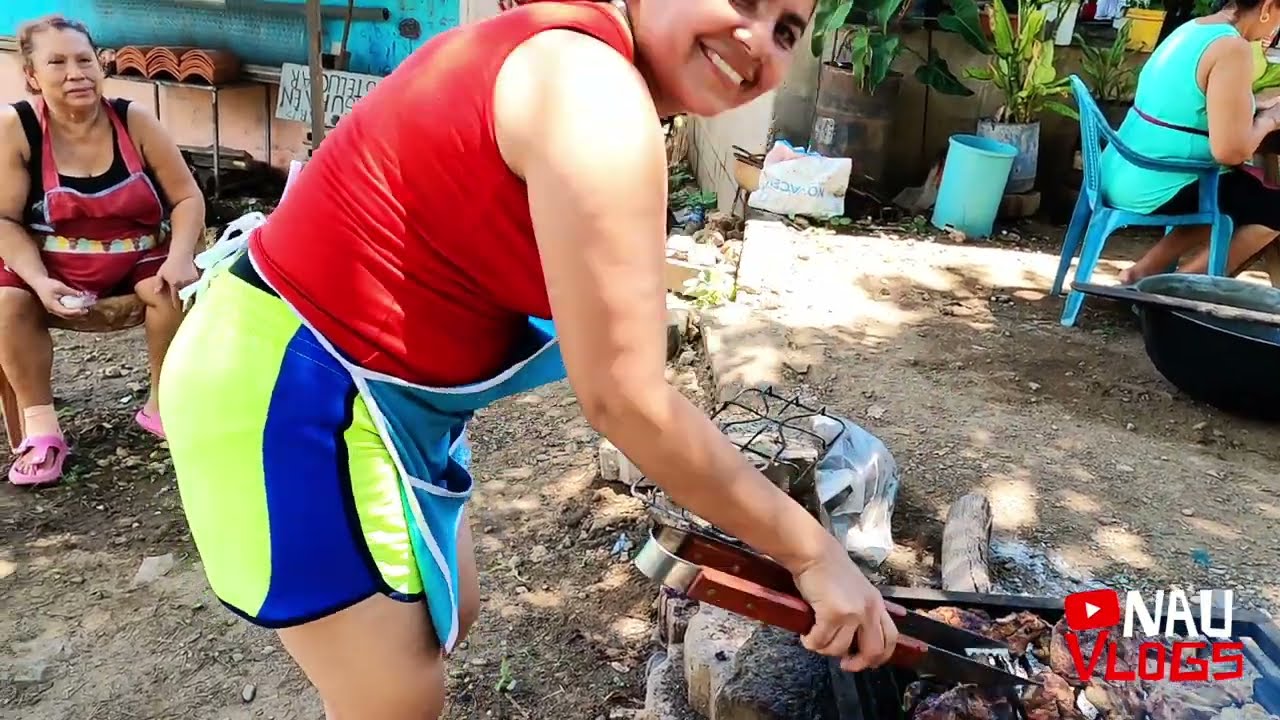 Vida del Campo en El Salvador: Preparando Parrillada de Carne, Chirmol, Fritada