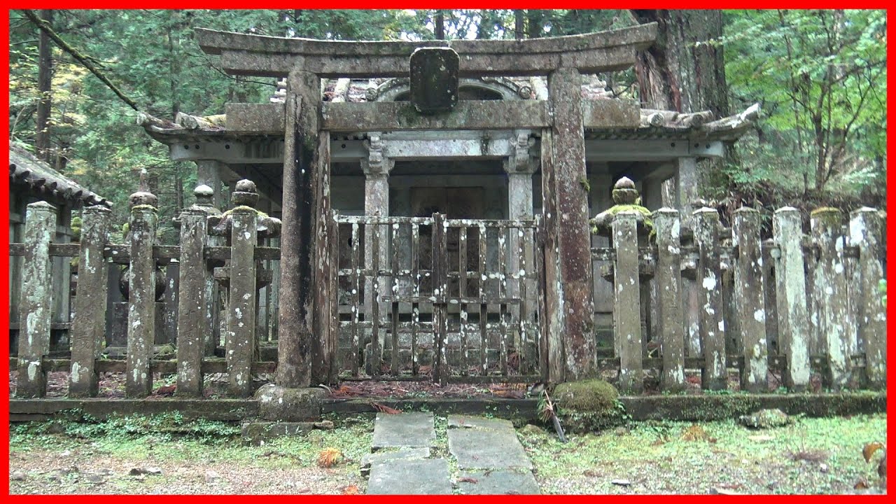 VIAJE ÉPICO A KOYASAN | OKUNOIN, EL CEMENTERIO MÁS GRANDE DE JAPÓN ★ Mustangcillo en Japón
