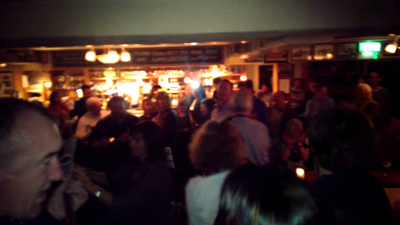 Wagon Wheel performed in the Merry Ploughboy Irish Music Pub