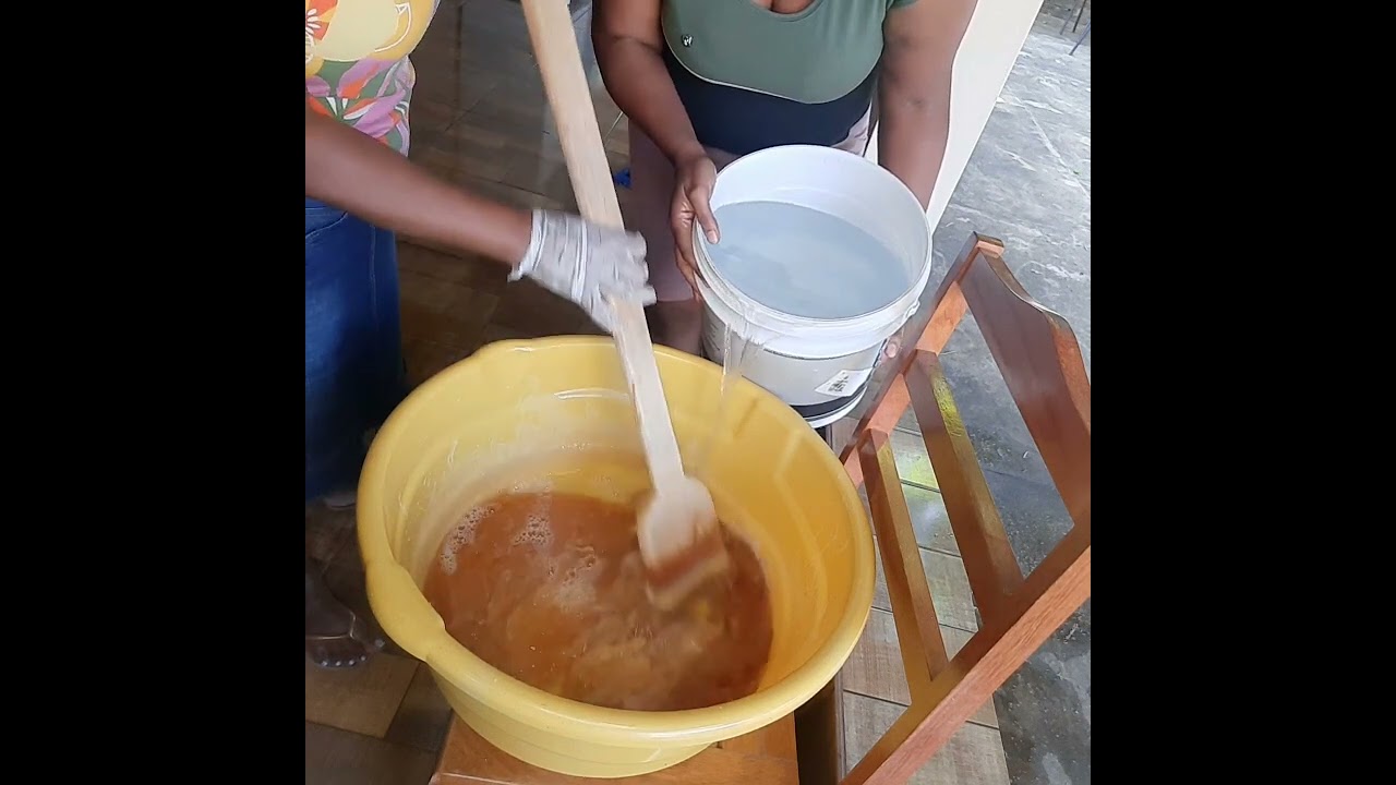 como fazer sabão líquido gastando pouco 🙏😍❤SE INSCREVE PESSOAL 😘