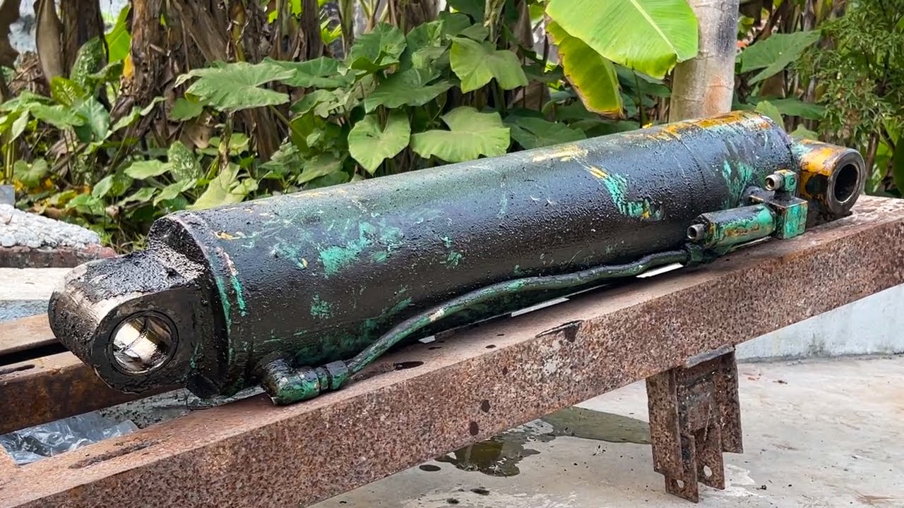 Restore Hydraulic Piston System Of Self Propelled Crane // How To Replace Hydraulic Cylinder Seal