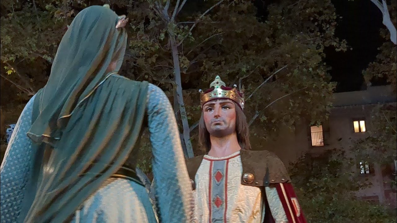 Sortida dels gegants de la ciutat del 2006 al Toc a Plegar - Festes de la Mercè 2024