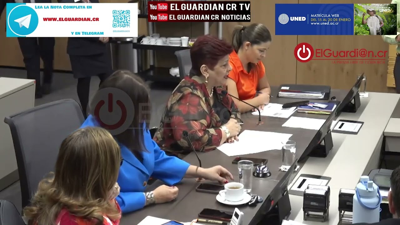Dinorah se arranca en contra de Ada Acuña en Comisión