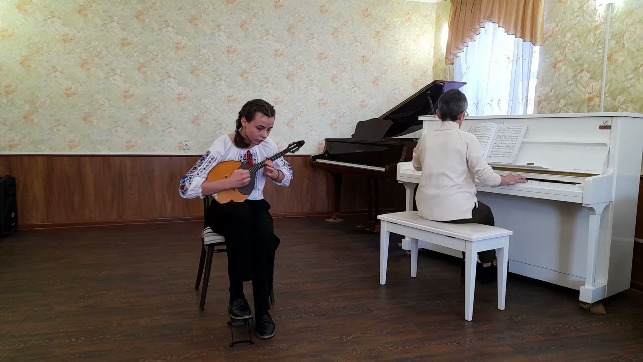 С. Грицаєнко  укр.нар.пісня  ,,Ой, у гаю при Дунаю 